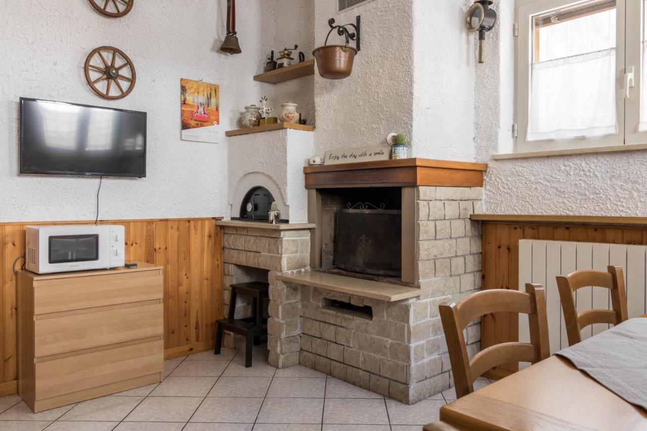 Villa Francesco Appartamento La Ruota 데센자노델가르다 외부 사진